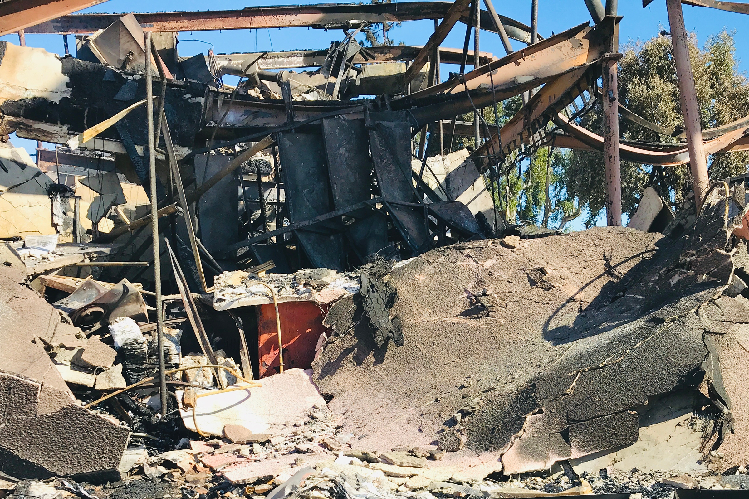 Restaurant demolition in Downtown LA